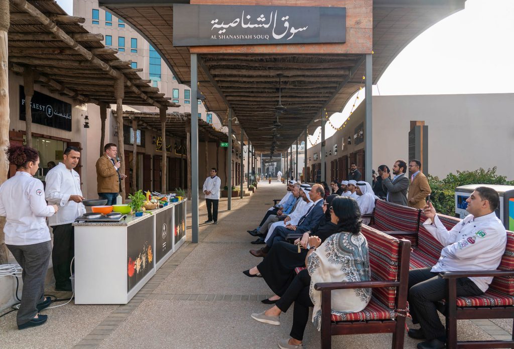 متجر آشا للبهارات يفتتح ابوابه في سوق الشناصية بقلب الشارقة