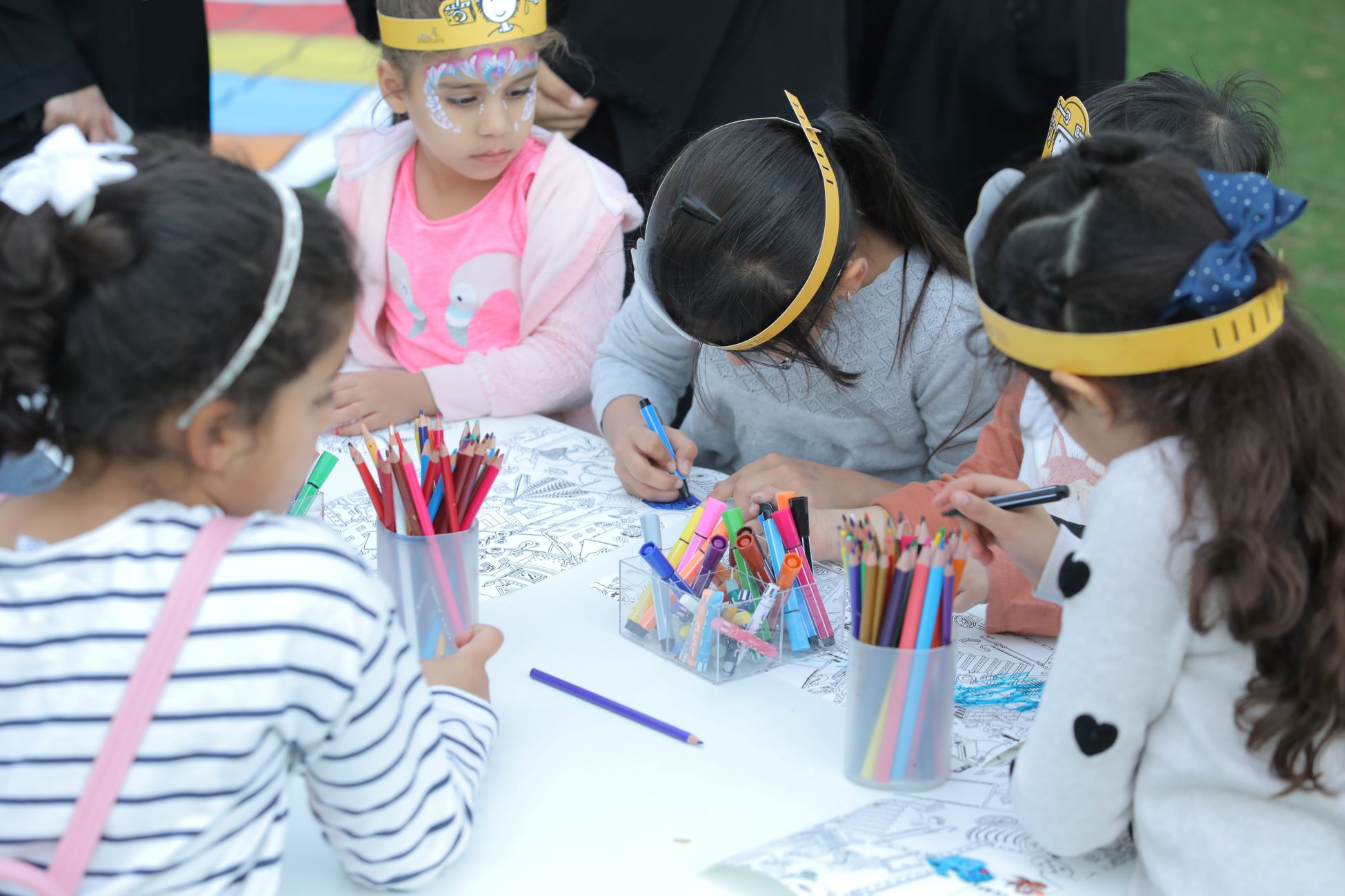 فعاليات الدورة السادسة من بينالي الشارقة للأطفال 2019 Thursday Fun Day