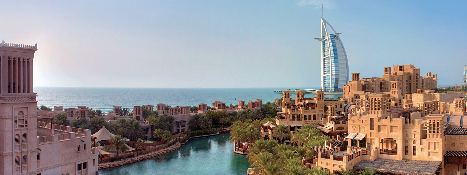 دبي للتجزئة هي الشركة المسؤولة عن إدارة قطاع التجزئة في مجموعة دبي القابضة