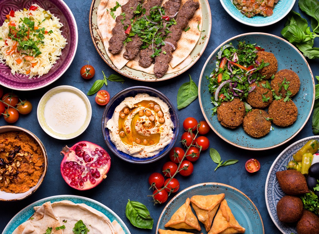 مطعم مازا يقدم بوفيه إفطار فاخر خلال شهر رمضان 2019