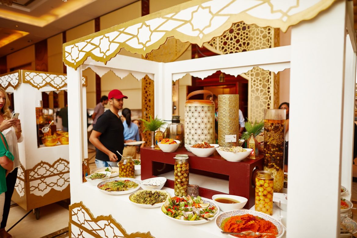 إحتفاءاً بشهر رمضان المبارك 2019 يقدم فندق ومنتجع ويستن دبي الميناء السياحي في تجارب إفطار و سحور فاخرة في قاعة وتراس سيردال .