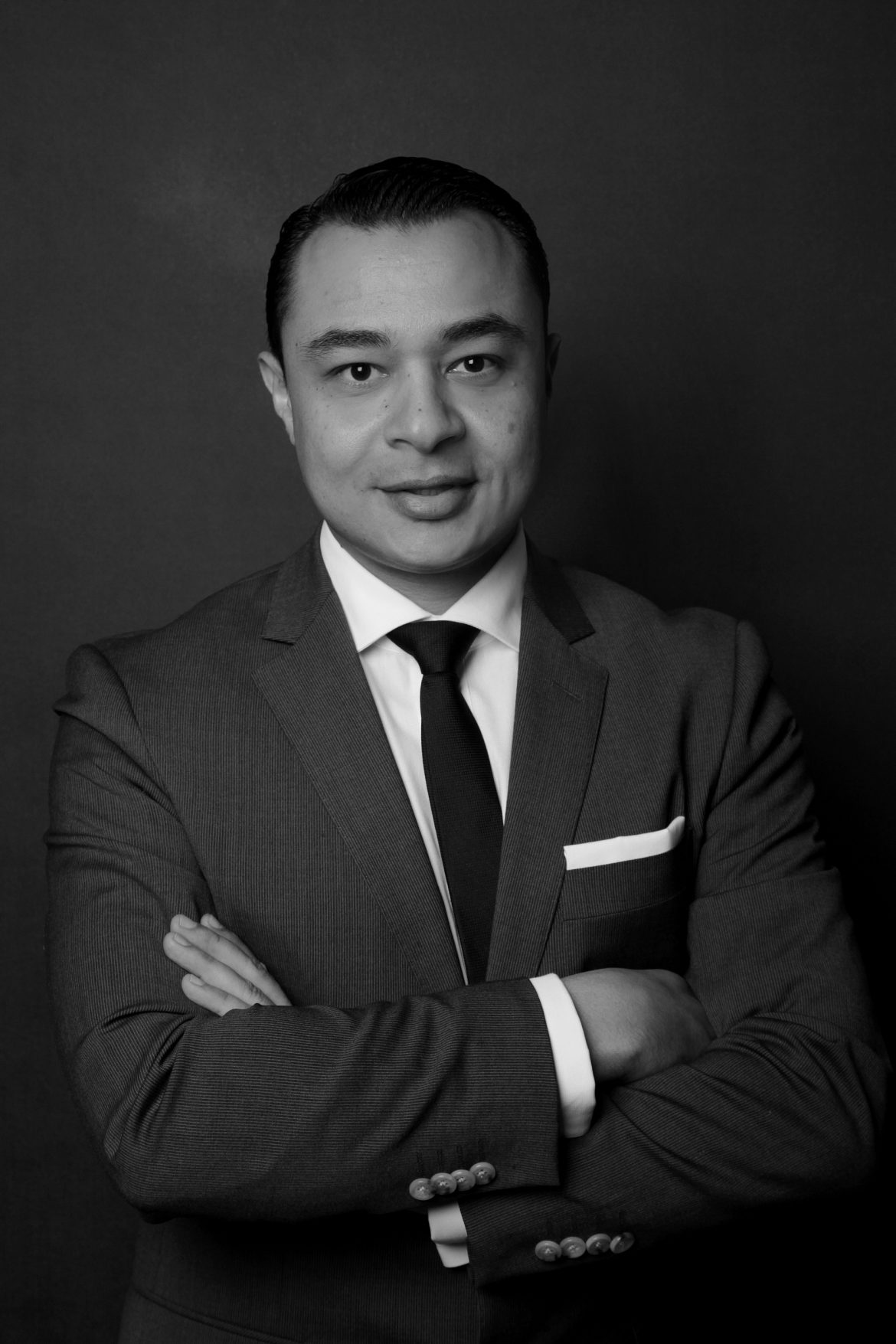 السيد أحمد النواوي مدير فندق وشقق العنوان فاونتن فيوز بدبي