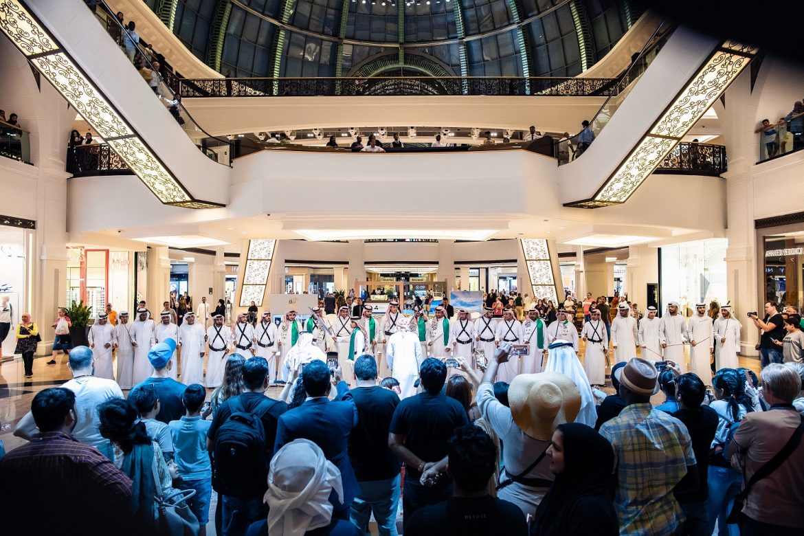 عروض أشهر مراكز التسوق في دبي احتفالاً باليوم الوطني السعودي