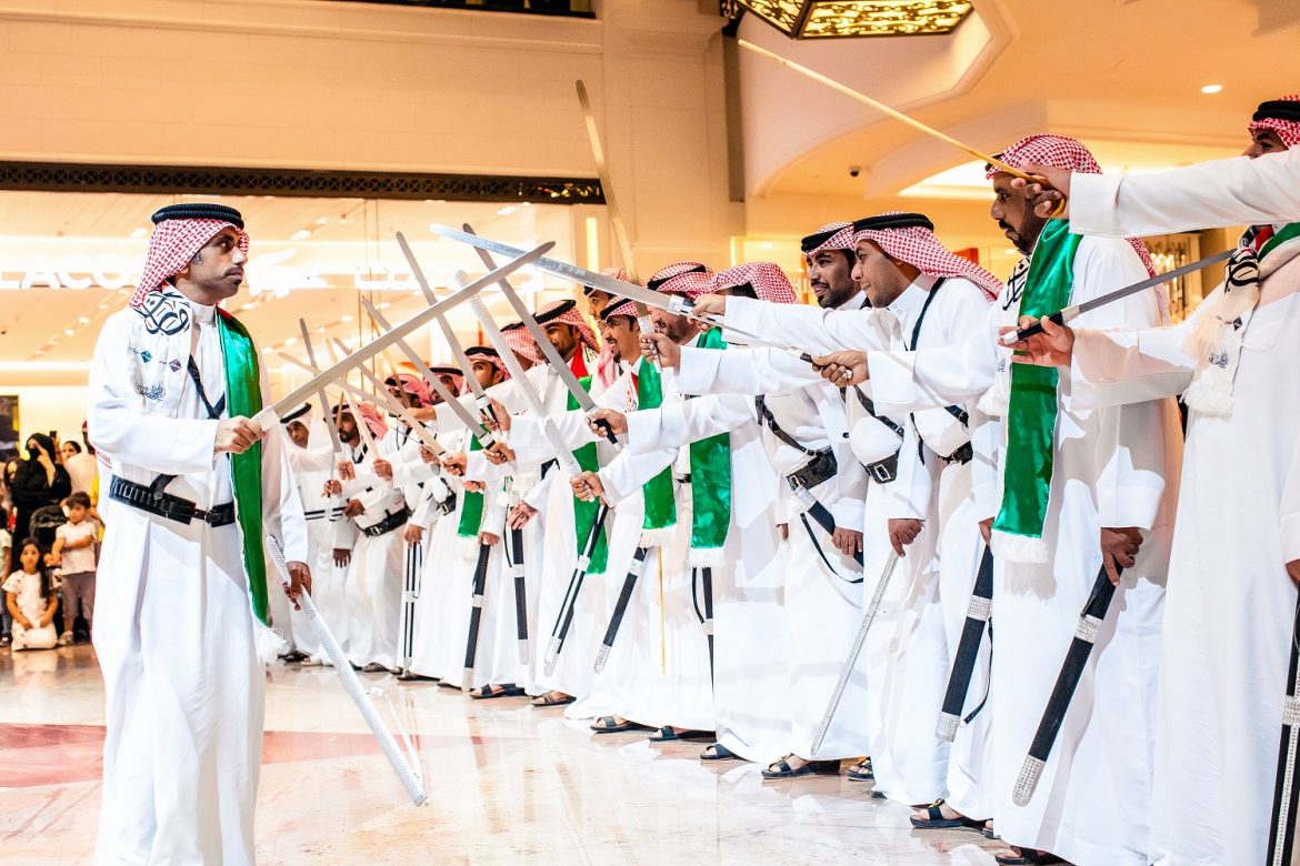عروض أشهر مراكز التسوق في دبي احتفالاً باليوم الوطني السعودي