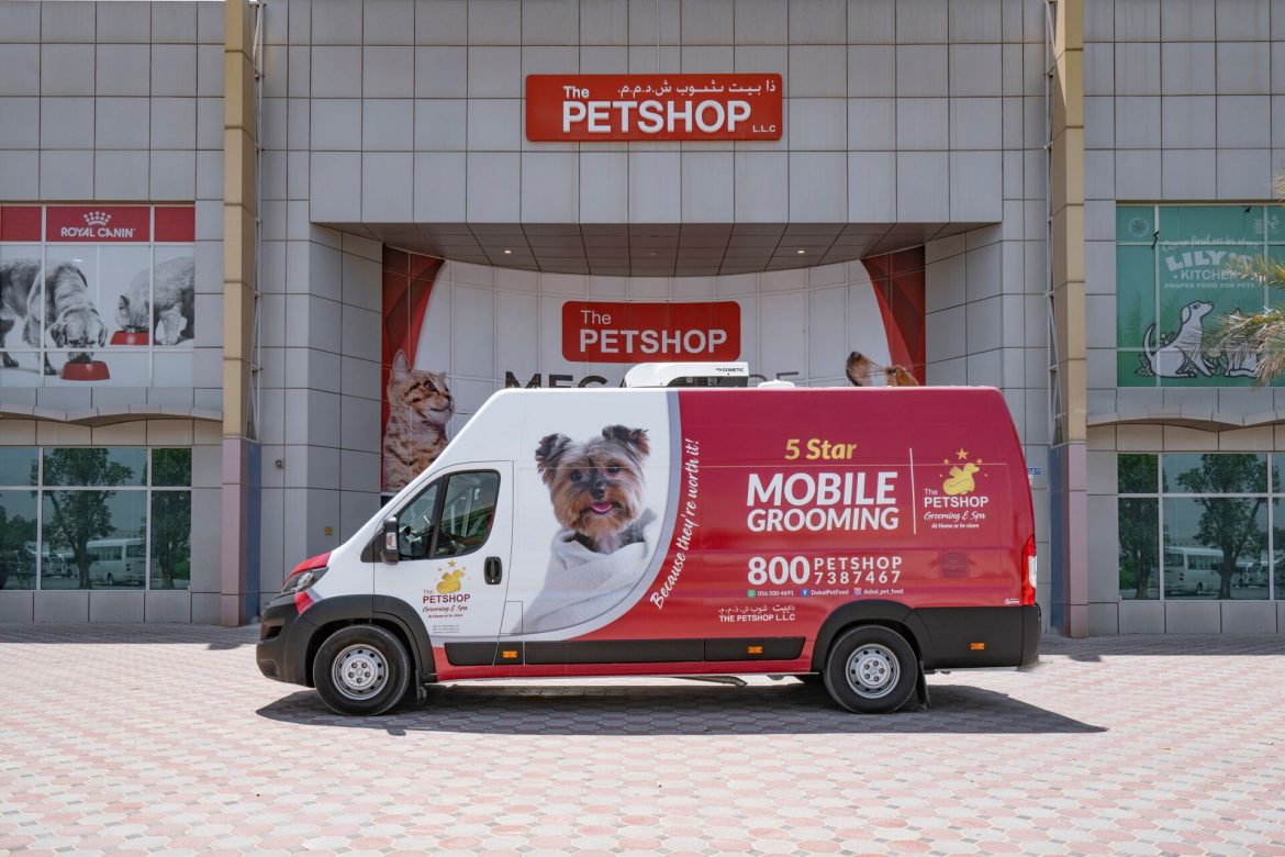 بيت شوب يقدم أول خدمة متنقلة للعناية بالحيوانات الأليفة في دبي