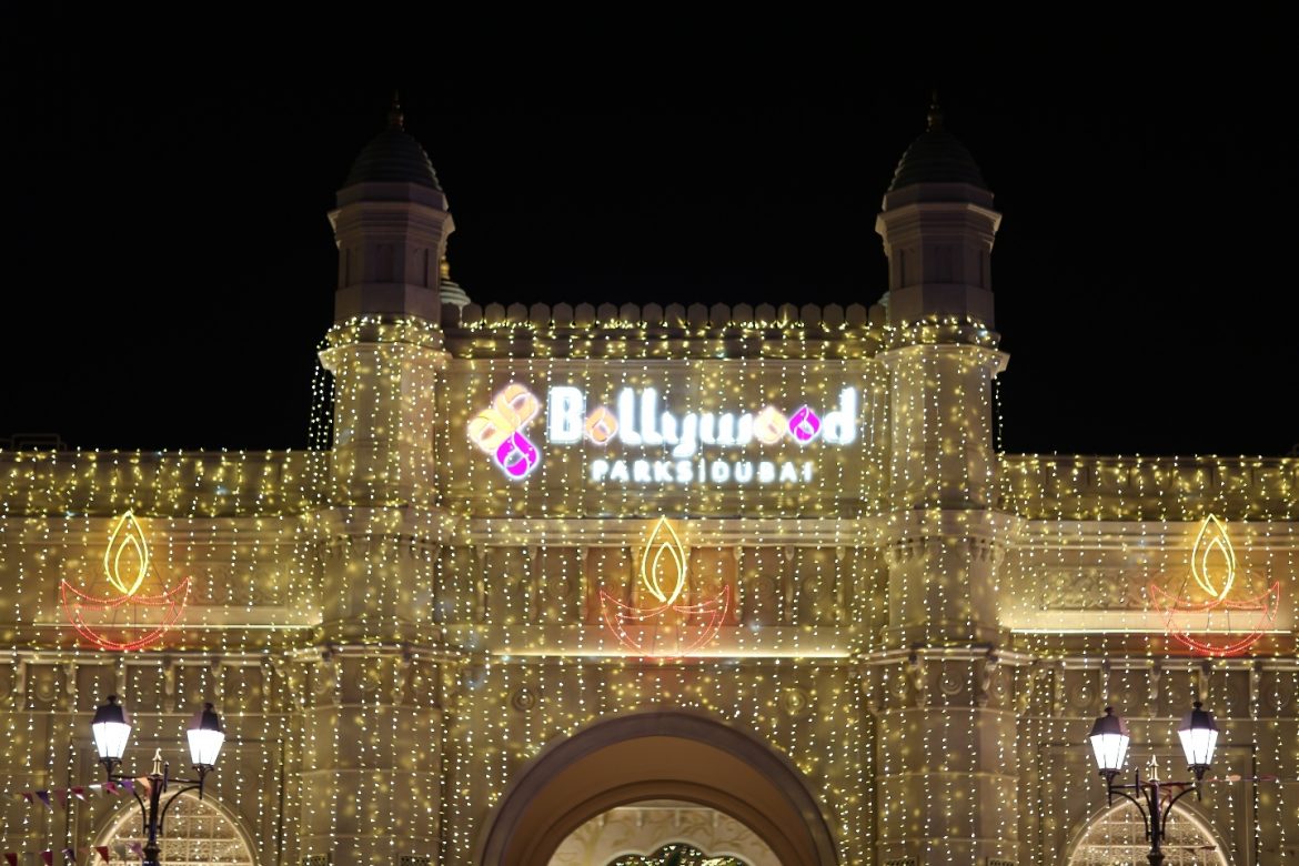 احتفالات ديوالي 2019 المميزة في بوليوود باركس دبي