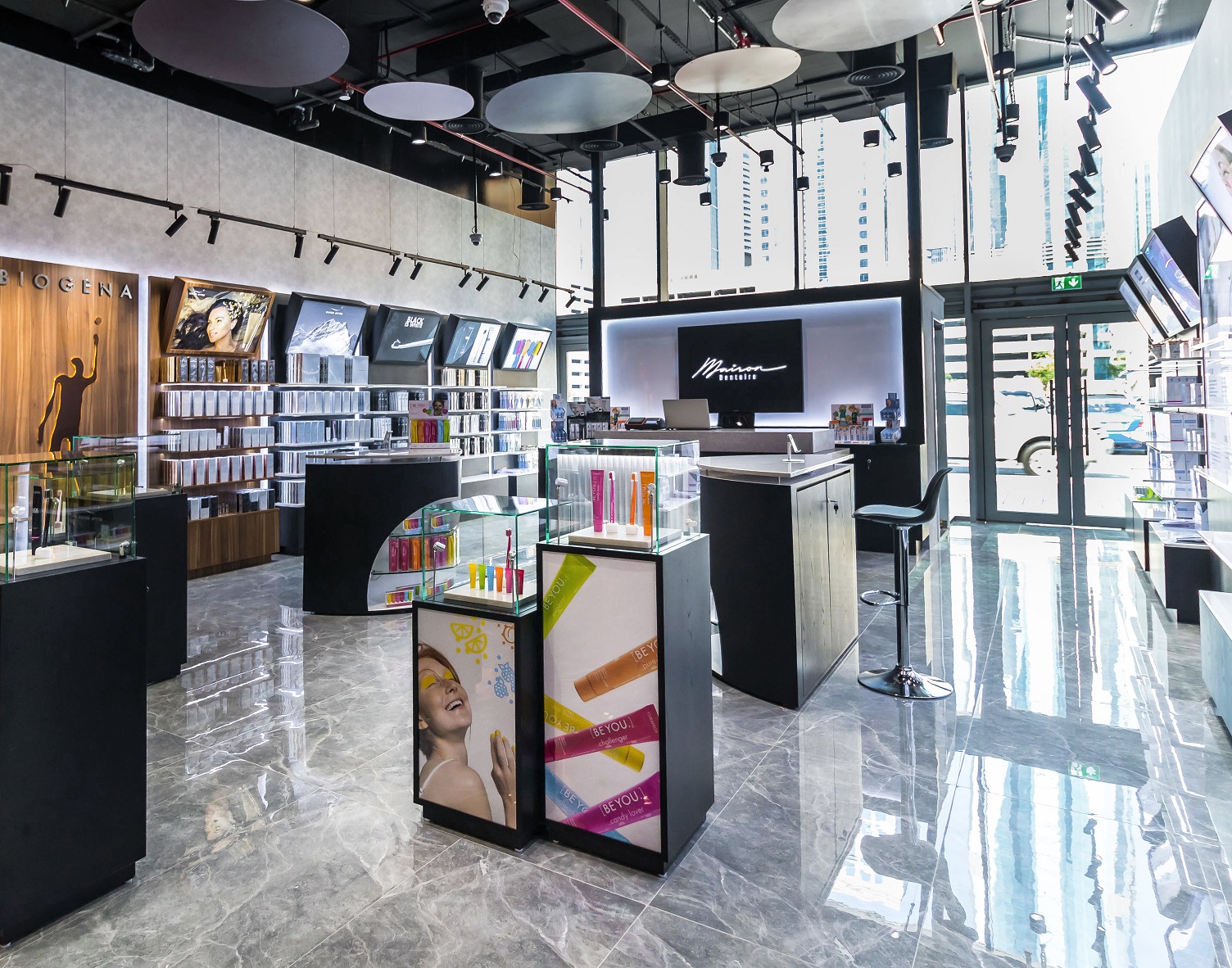 علامة ميزون دنتير تفتتح أول متجر لها في الإمارات المتحدة