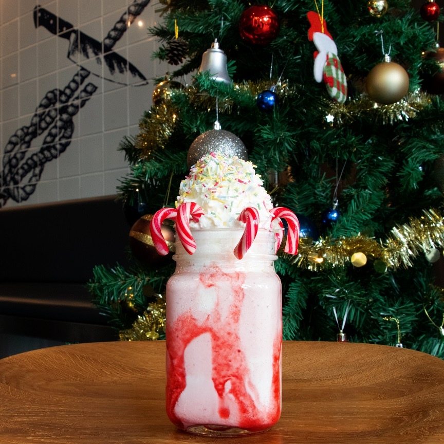 ميلك شيك Sinner Christmas Strawberry Shake