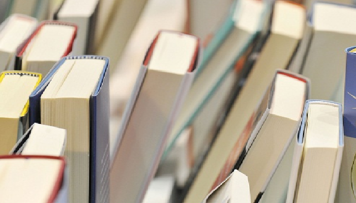 معارض مصغرة ضمن مبادرة كلمة ندعم القراءة