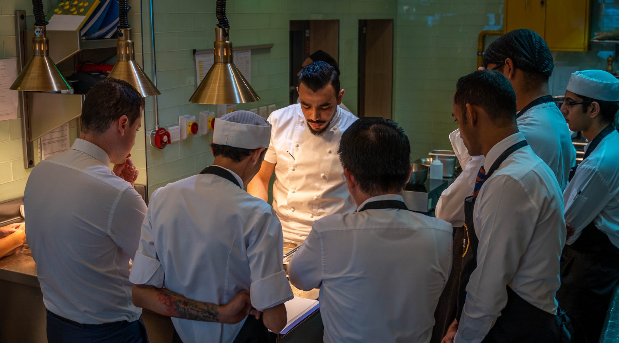 Verve Bar & Brasserie – Beef Wellington دروس طبخ تحت إشراف الشيف تورمان حمودة (4)