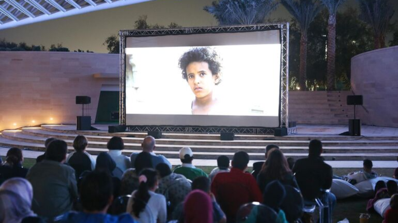 وجهات مجانية لمشاهدة أفضل الأفلام في أبوظبي