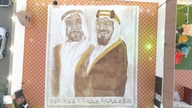 فنانة سعودية تحقق لقب جينيس لأكبر لوحة فنية مرسومة بالقهوة