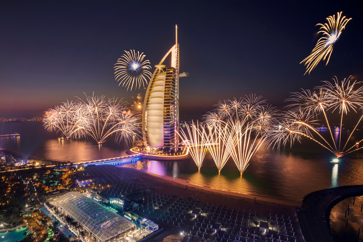 كيف يمكنكم مشاهدة إحتفالات وسط دبي براس السنة 2021 في الأنترنيت ؟