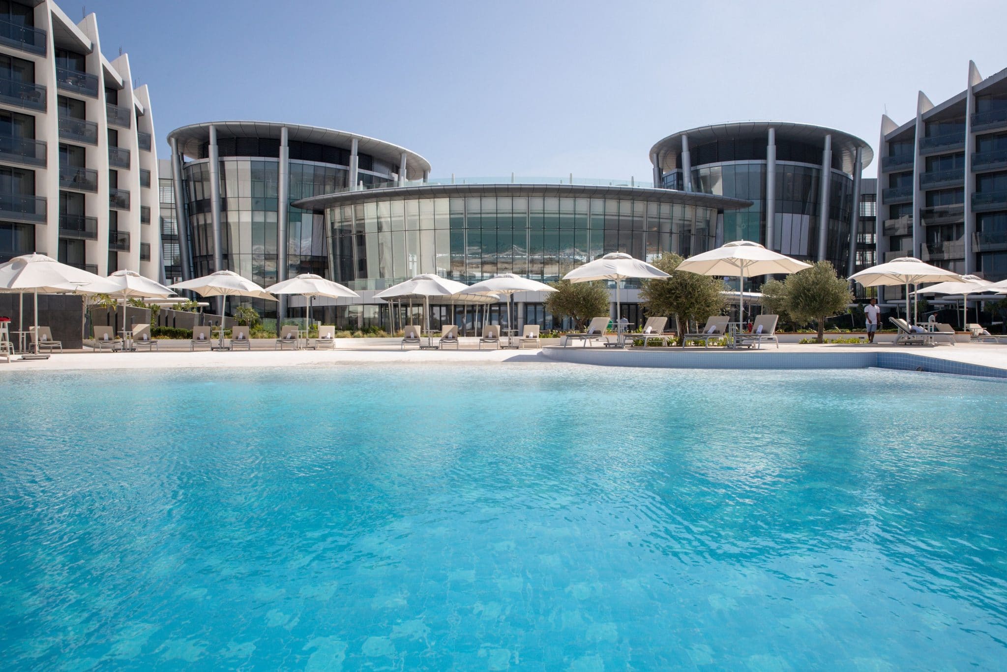 High_resolution_300dpi-Jumeirah at Saadiyat Island Resort – Pool View