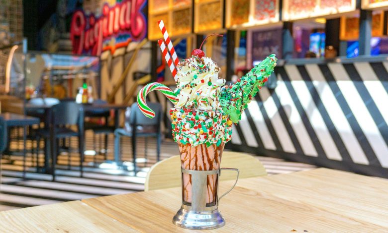 The Festive Red Velvet Pudding CrazyShake® (1)