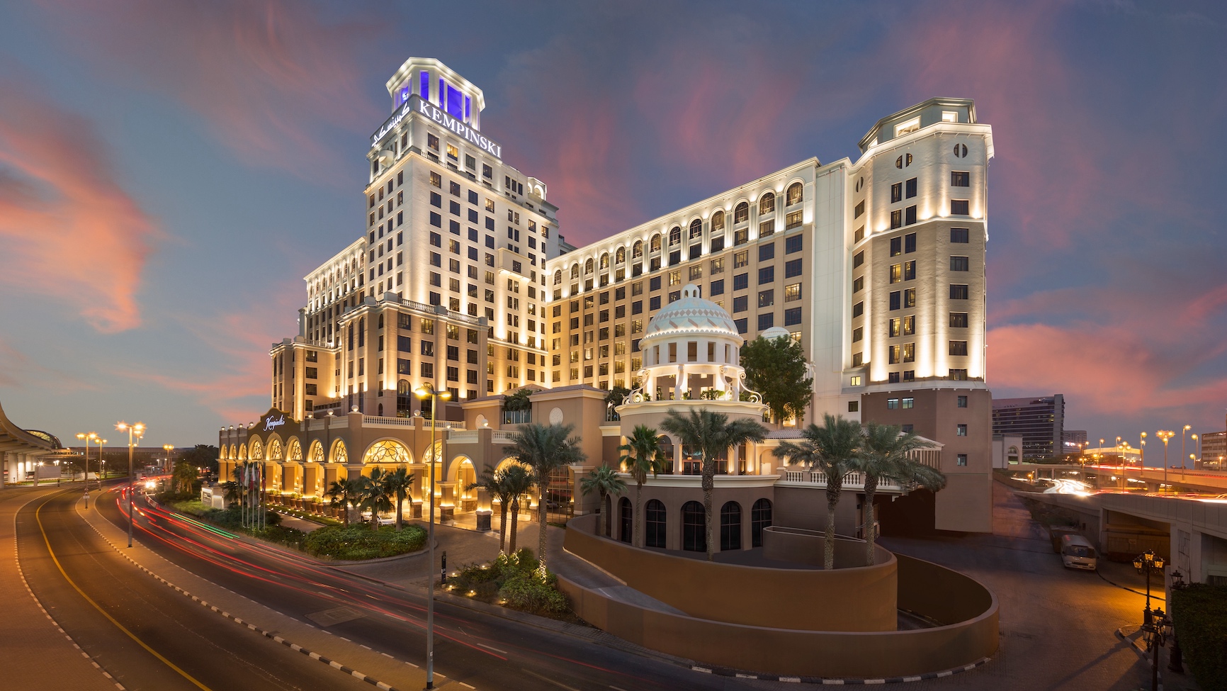 فندق كمبينسكي مول الإمارات