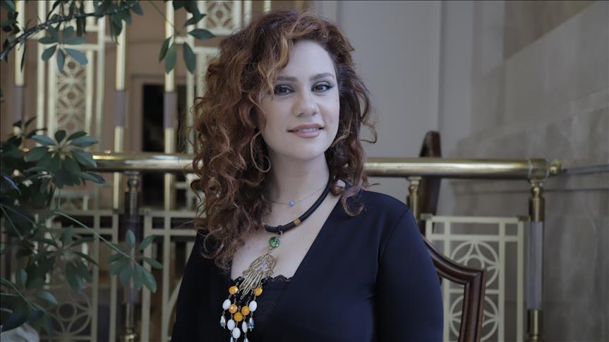 المغنية لينا شماميان