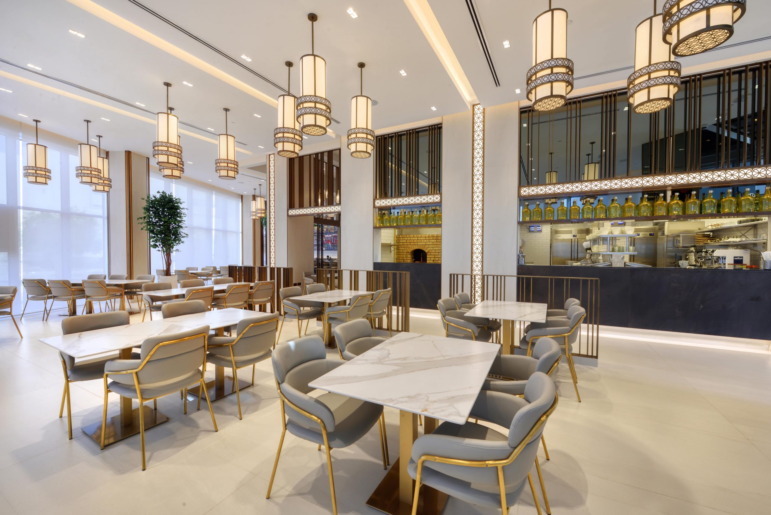 سلسلة مطاعم الصفدي الذهبية‎ تفتتح فرع جديد لها في دبي