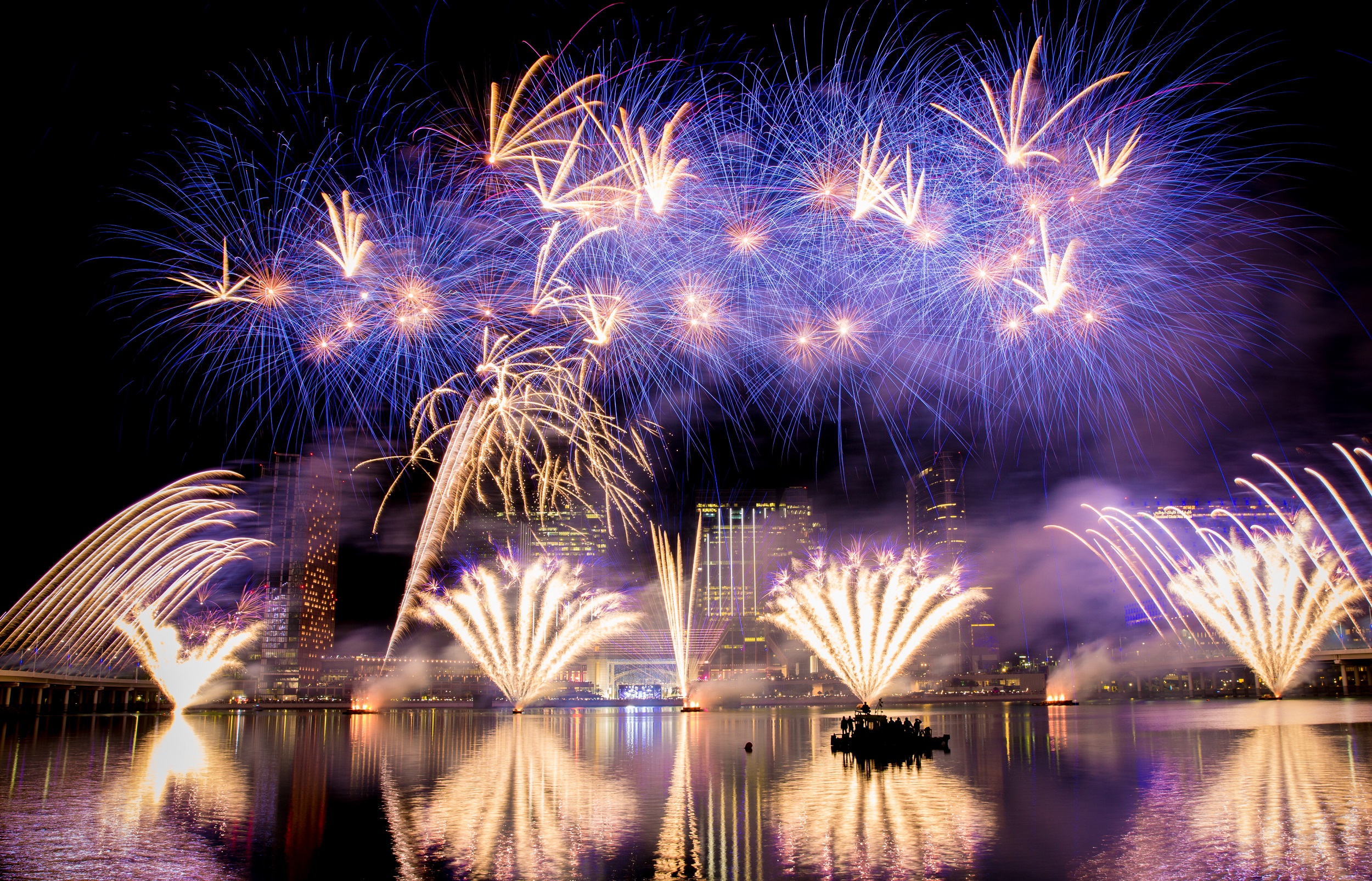 إحتفالات إمارة أبوظبي برأس السنة الجديدة 2022