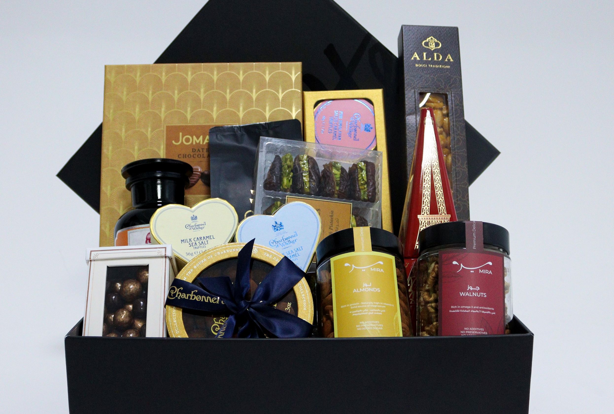 Le Gourmet Customized Gift Hampers—ooh la la