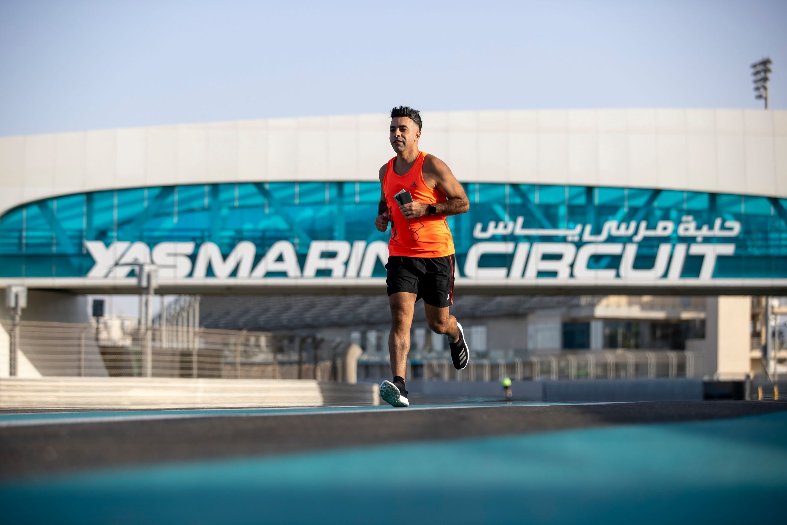 حلبة مرسى ياس تنظم سباق عائلي احتفاءً باليوم العالمي للجري 2022