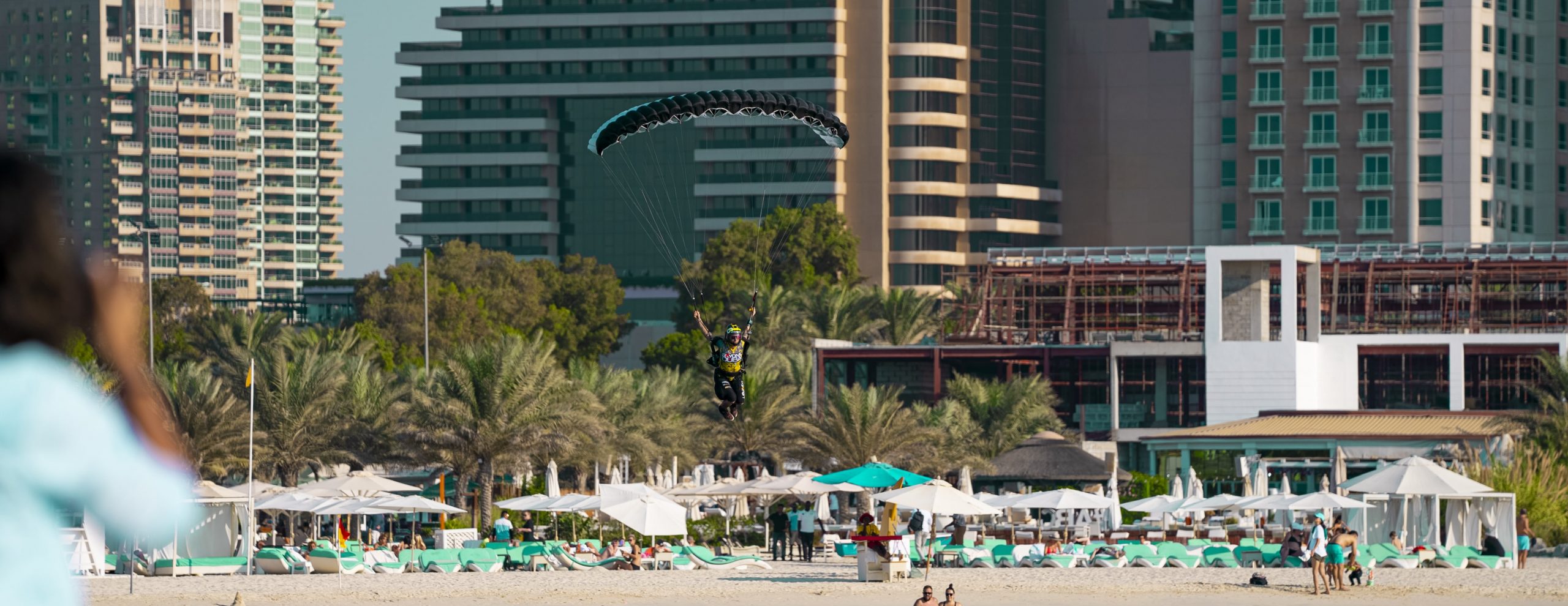 سكاي دايف دبي يستضيف مهرجان القفز المظلي Swoop Festival 2022